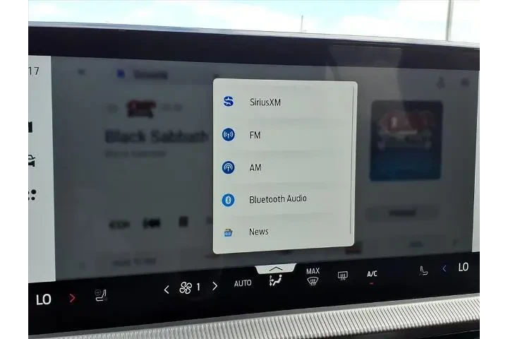 $39988 : Ford Explorer 2025 AWD ST-Li image 7