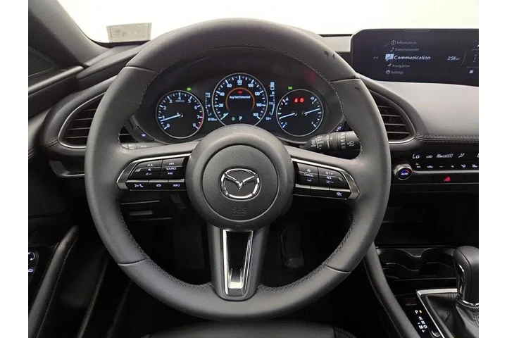 $23998 : Mazda Mazda3 Hatchback 2025 image 10