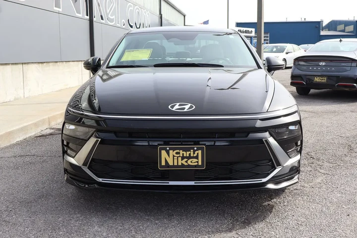 $22988 : 2025 Sonata SEL FWD image 2