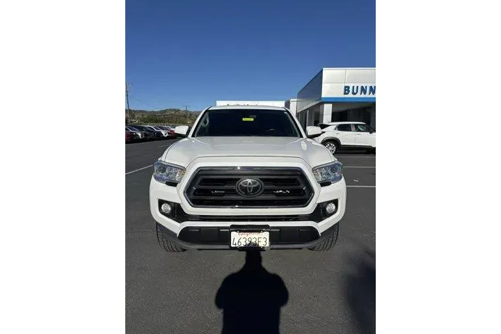 $29897 : Toyota Tacoma 2021 4x2 SR5 4 image 8