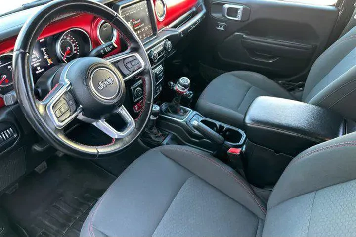 $31444 : Jeep Wrangler 2022 4x4 Rubic image 10