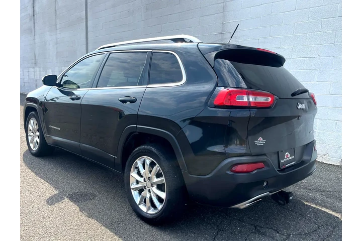 $7499 : 2015 Cherokee Limited image 5