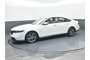 $25990 : Honda Accord 2023 EX 4dr Sed thumbnail