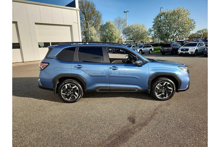 $36995 : Subaru Forester 2025 AWD Lim image 7