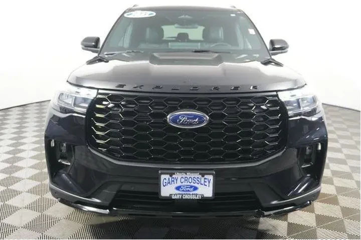 $39900 : Ford Explorer 2025 AWD ST-Li image 8