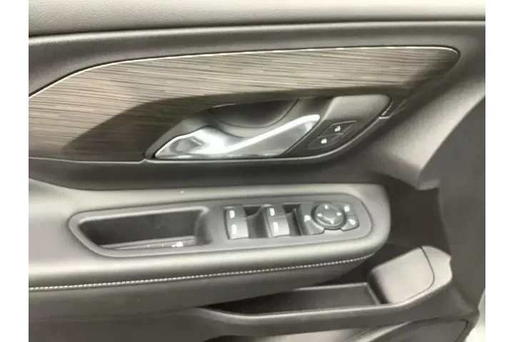 $25750 : GMC Terrain 2024 AWD SLE 4dr image 10