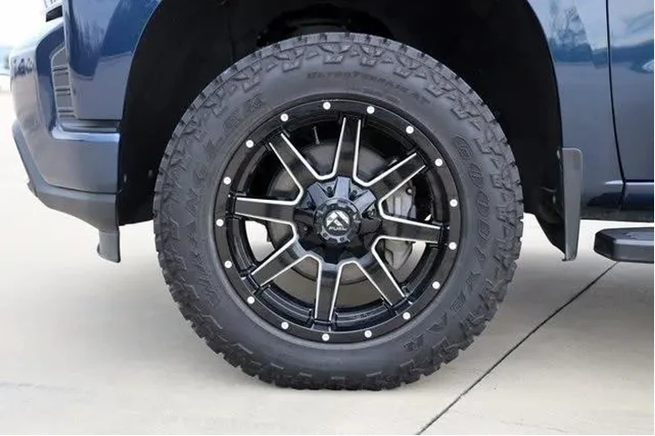 $35075 : Chevrolet Silverado 1500 202 image 9