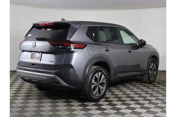 $17993 : Nissan Rogue 2023 SV 4dr Cro image 8