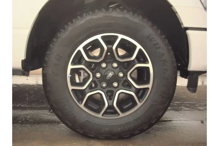 $39999 : Ford F-150 2023 4x4 Lariat 4 image 10