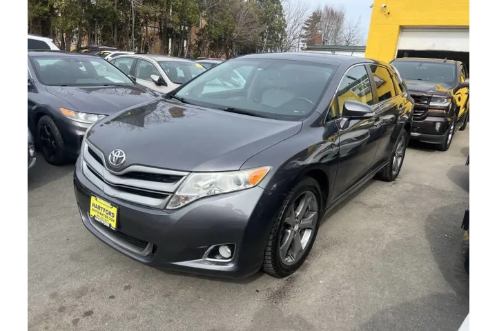 $11999 : 2014 Venza XLE image 4