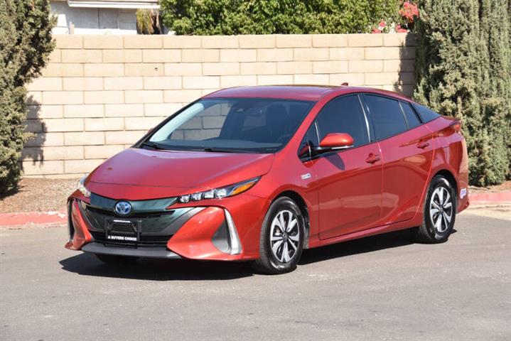 $21950 : 2019 Prius Prime Plus image 9