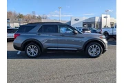 $27949 : Ford Explorer 2022 AWD XLT 4 thumbnail