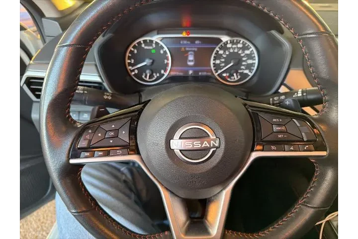 $21923 : Nissan Altima 2023 2.5 SR 4d image 10