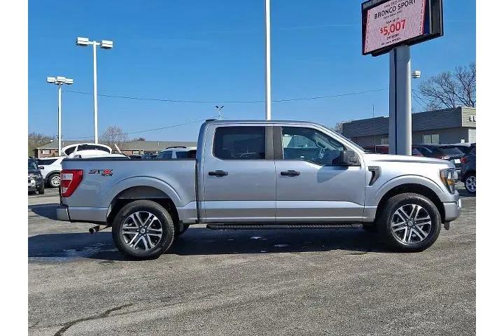 $39565 : Ford F-150 2023 4x4 XL 4dr S image 7