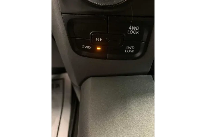 $26489 : Ram 1500 2015 4x4 Rebel 4dr image 9