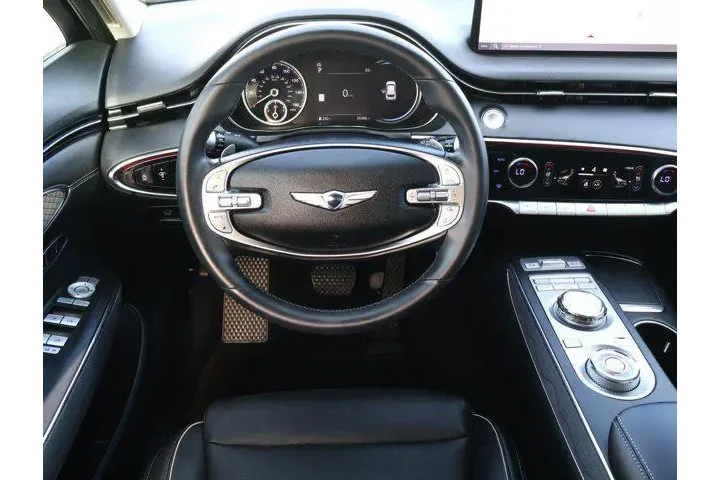 $35988 : Genesis GV70 2023 AWD 2.5T S image 9