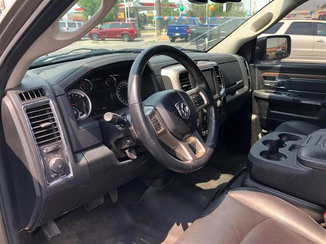 $22900 : 2015 RAM 1500 CREW CAB2015 RA image 10