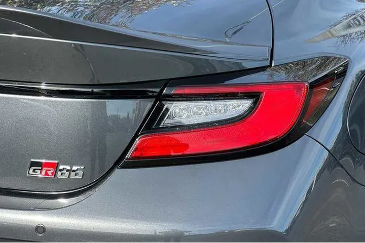 $32999 : Toyota GR86 2025 Premium 2dr image 9