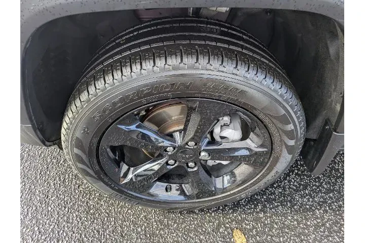 $39485 : Jeep Grand Cherokee 2024 4x4 image 9