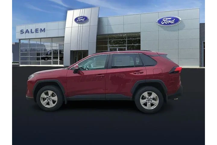 $25895 : Toyota RAV4 2020 AWD XLE 4dr image 5