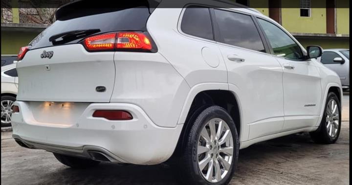 $319000 : Jeep Cherokee overland 2017 image 3