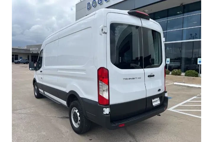 $34693 : Ford Transit 2023 250 3dr SW image 7