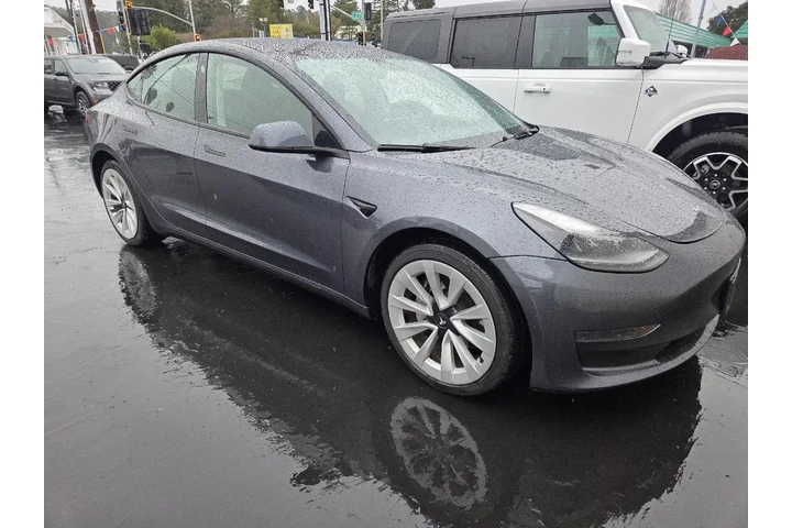 $19950 : Tesla Model 3 2023 4dr Sedan image 1