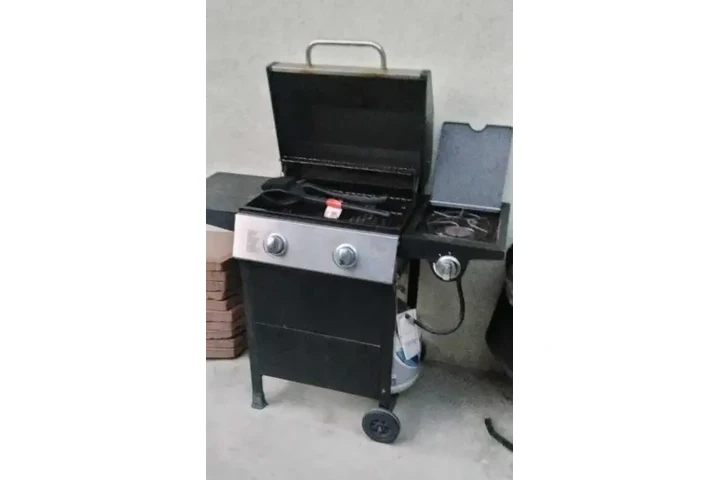 HUGE MOVING SALE image 1