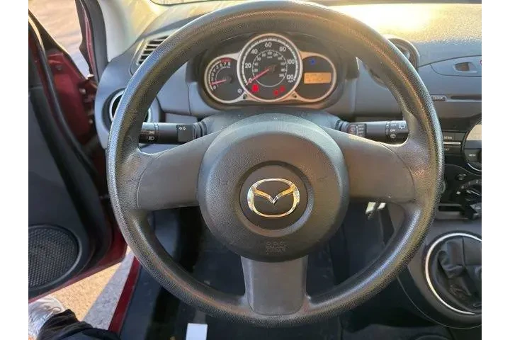 $10000 : Mazda Mazda2 2014 Sport 4dr image 10