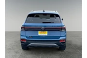 $25600 : Volkswagen Taos 2025 SE 4dr thumbnail