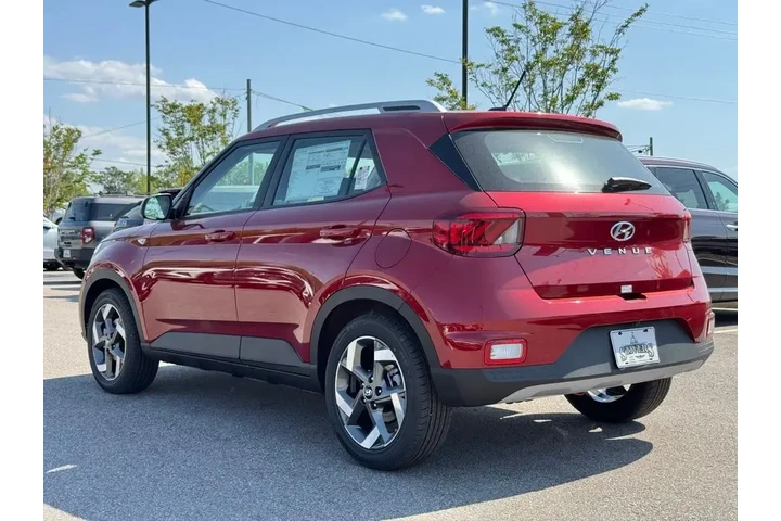 $23355 : Hyundai VENUE 2025 SEL 4dr C image 8