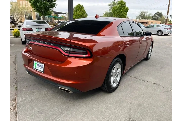 2023 Charger SXT image 5