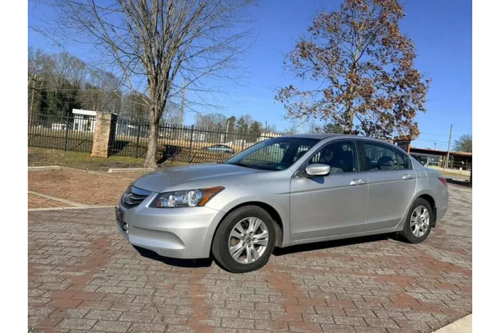 $5750 : 2011 Accord LX-P image 10