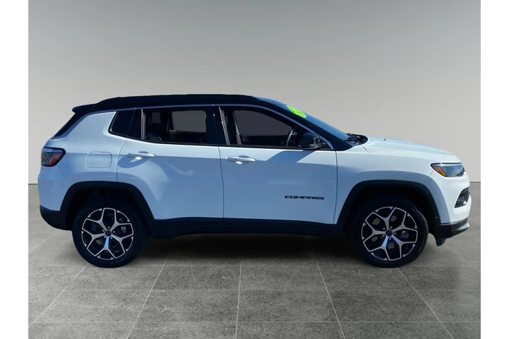$31584 : Jeep Compass 2025 4x4 Limite image 6