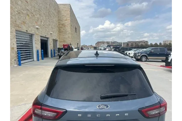 $24749 : Ford Escape Plug-In Hybrid 2 image 6