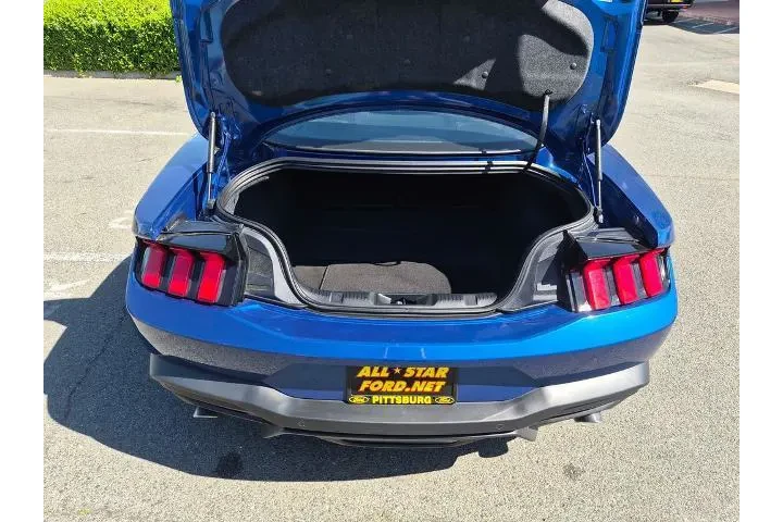 $32900 : Ford Mustang 2024 EcoBoost P image 10