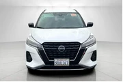 $19995 : Nissan Kicks 2023 SR 4dr Cro thumbnail