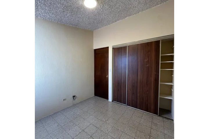 $1000 : Casa en renta zona 11 mariscal image 7