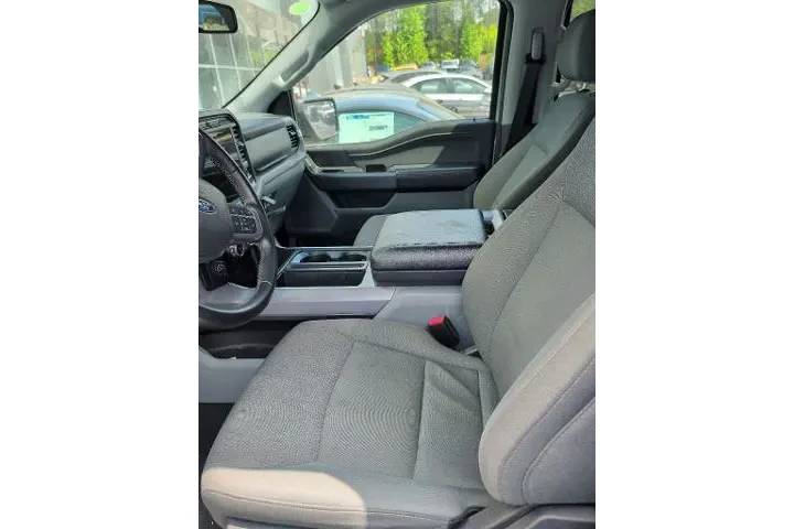 $38130 : Ford F-150 2024 4x4 XLT 4dr image 6