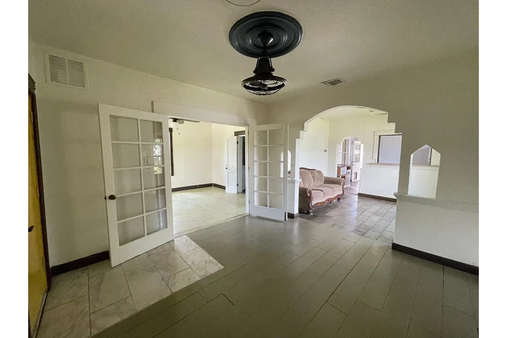 $890 : Fully renovated updated 2 home image 3