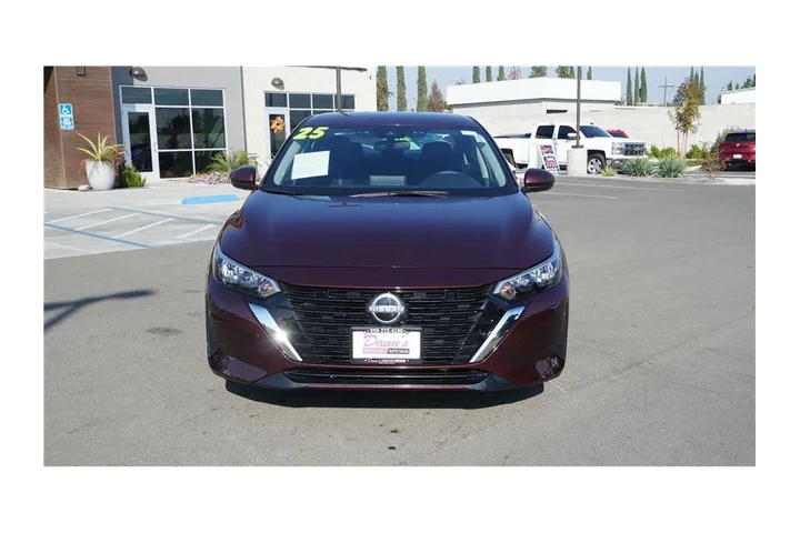 $17984 : 2025 Sentra SV image 2