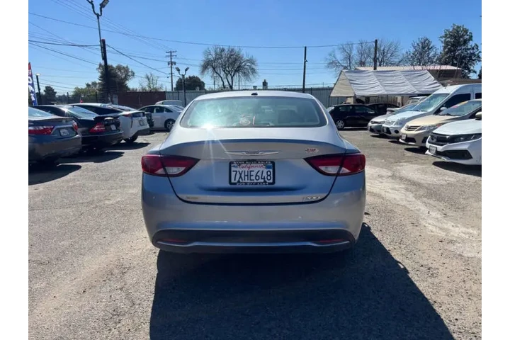 $8999 : 2015 200 Limited image 6