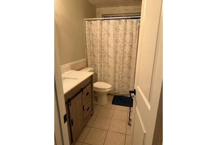 $950 : 🏡 Recámara Amueblada en Renta image 4