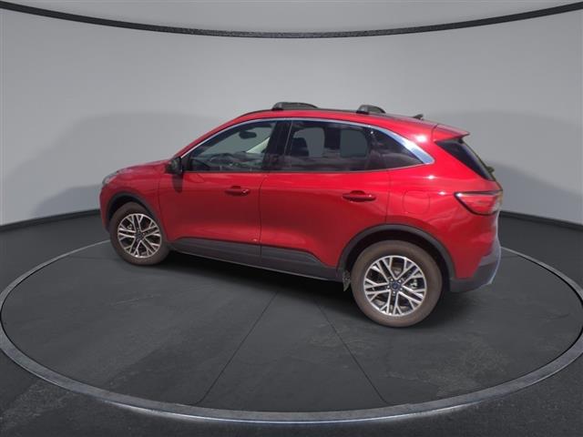 $18500 : PRE-OWNED 2020 FORD ESCAPE SEL image 6