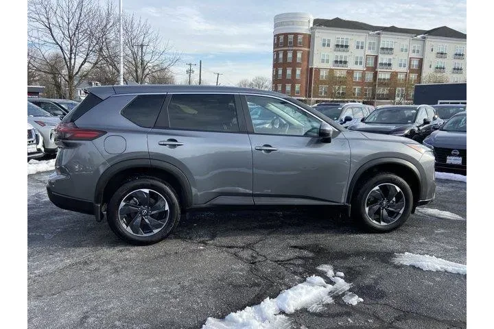 $24050 : Nissan Rogue 2025 SV 4dr Cro image 3