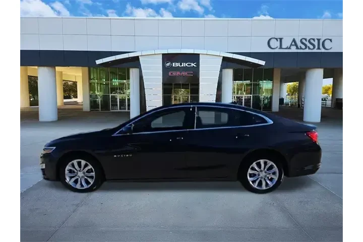 $17987 : Chevrolet Malibu 2023 LT 4dr image 5