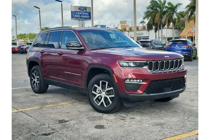 $27990 : Jeep Grand Cherokee 2024 4x2 image 1