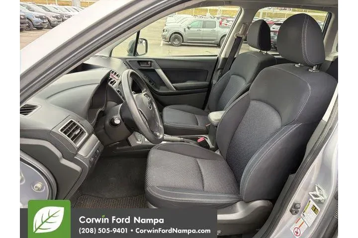 $13989 : Subaru Forester 2016 AWD 2.5 image 8