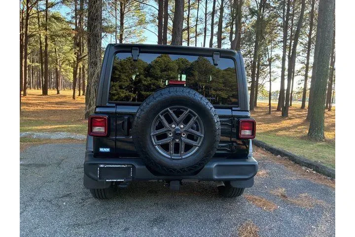 $30840 : Jeep Wrangler 2024 4x4 Sport image 4