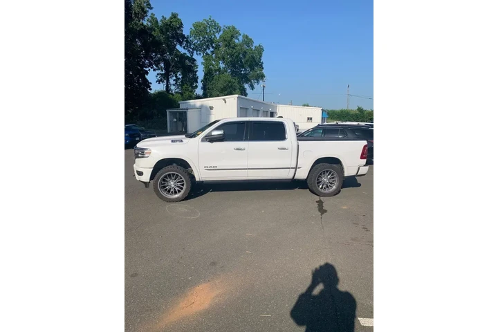$36999 : Ram 1500 2021 4x4 Limited 4dr image 4